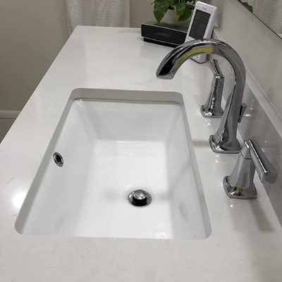 Lavabo lustrato di forma di rettangolo dell'installazione di Ada Bathroom Sink Easy For Undercounter